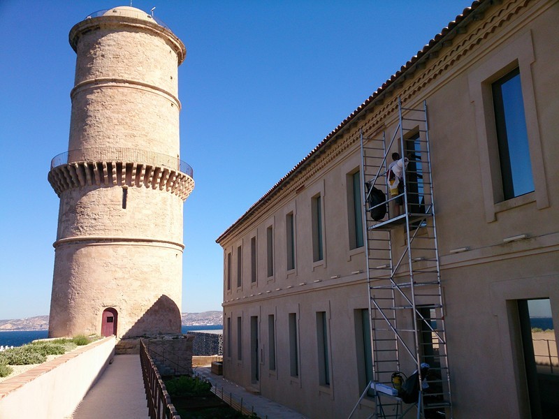 Pose de film solaire pour vitrage anti chaleur anti UV au MUCEM à Marseille 13